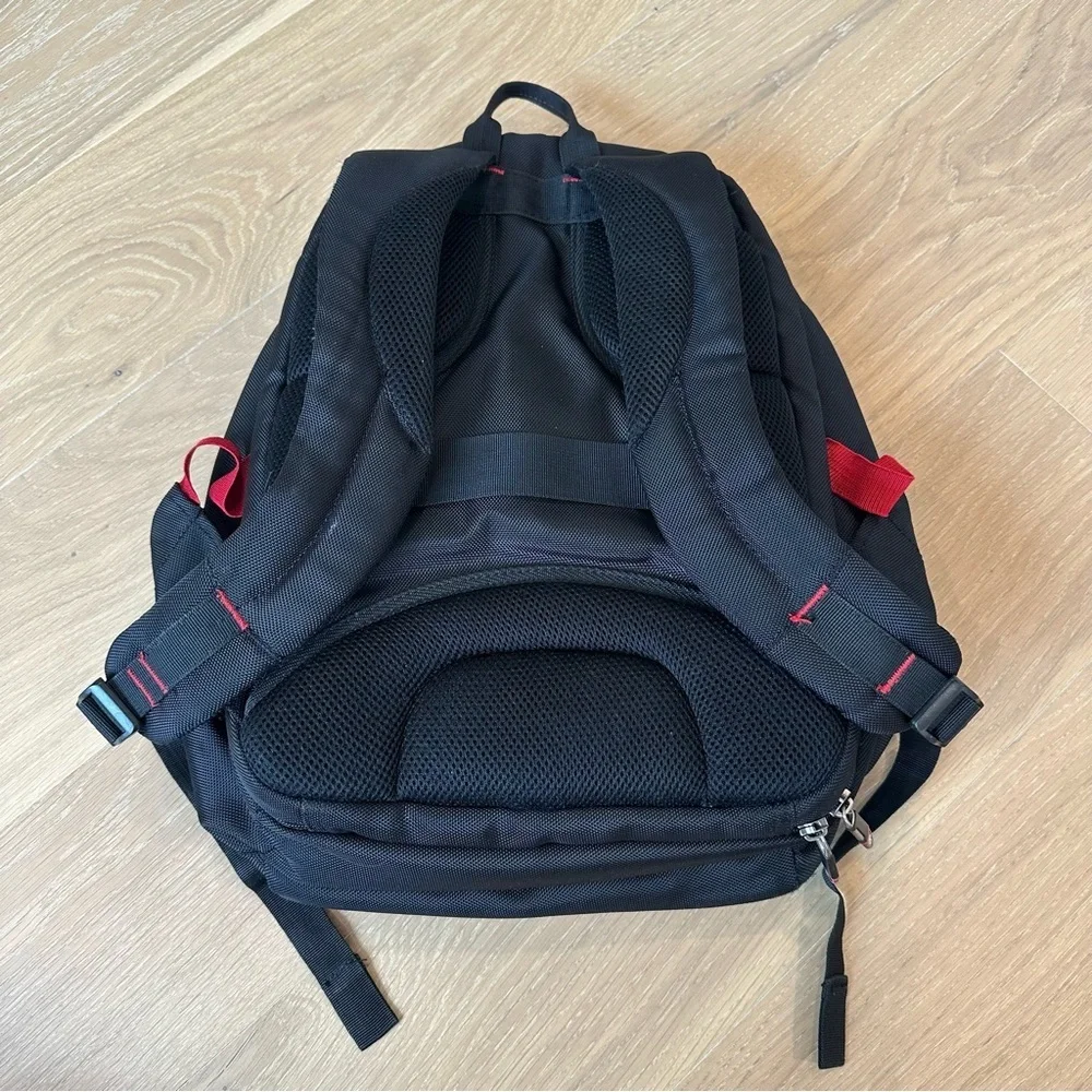 Samsonite Laptop Backpack Travel Work Office Black Pockets Zip TSA EUC